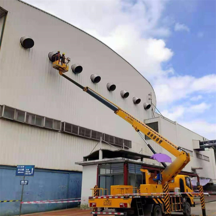 王下乡高空作业车出租服务：专业广告牌安装解决方案