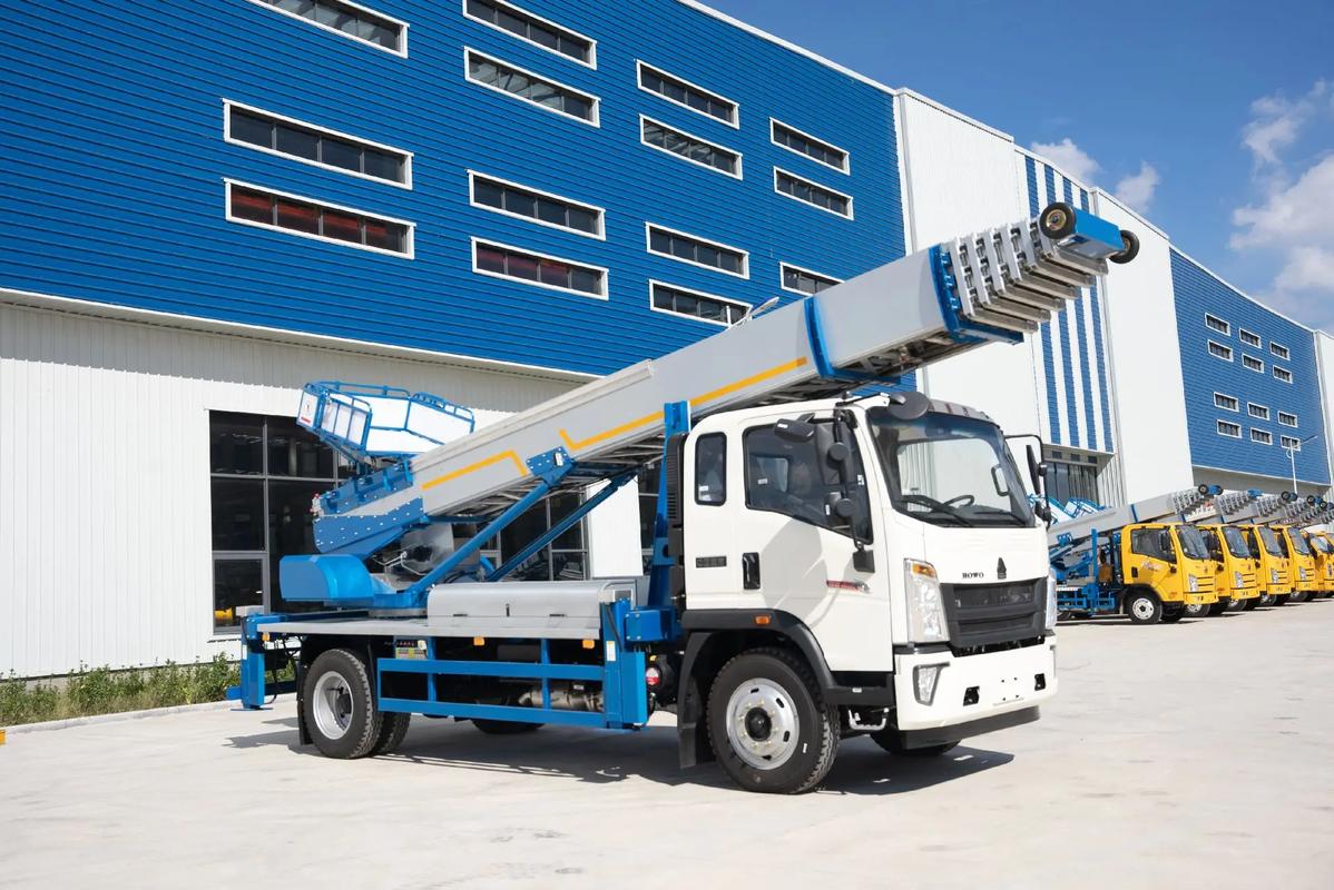 王下乡出租云梯车高空作业车 建筑垃圾搬运